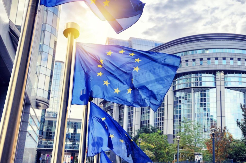 ЄС може вилучити двох бізнесменів із санкційного списку Білорусі