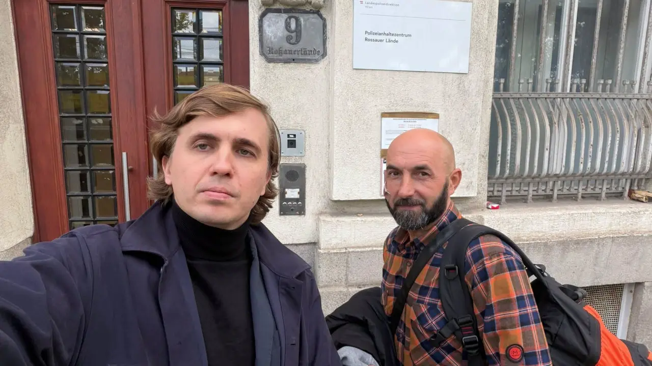 Журналісту Ткачу та оператору Бондаренку у Відні інкримінували шпигунство