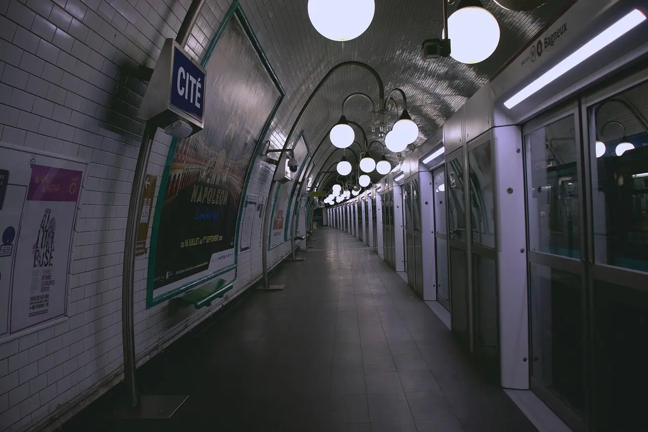 Київське метро працює на всіх трьох лініях без зупинок